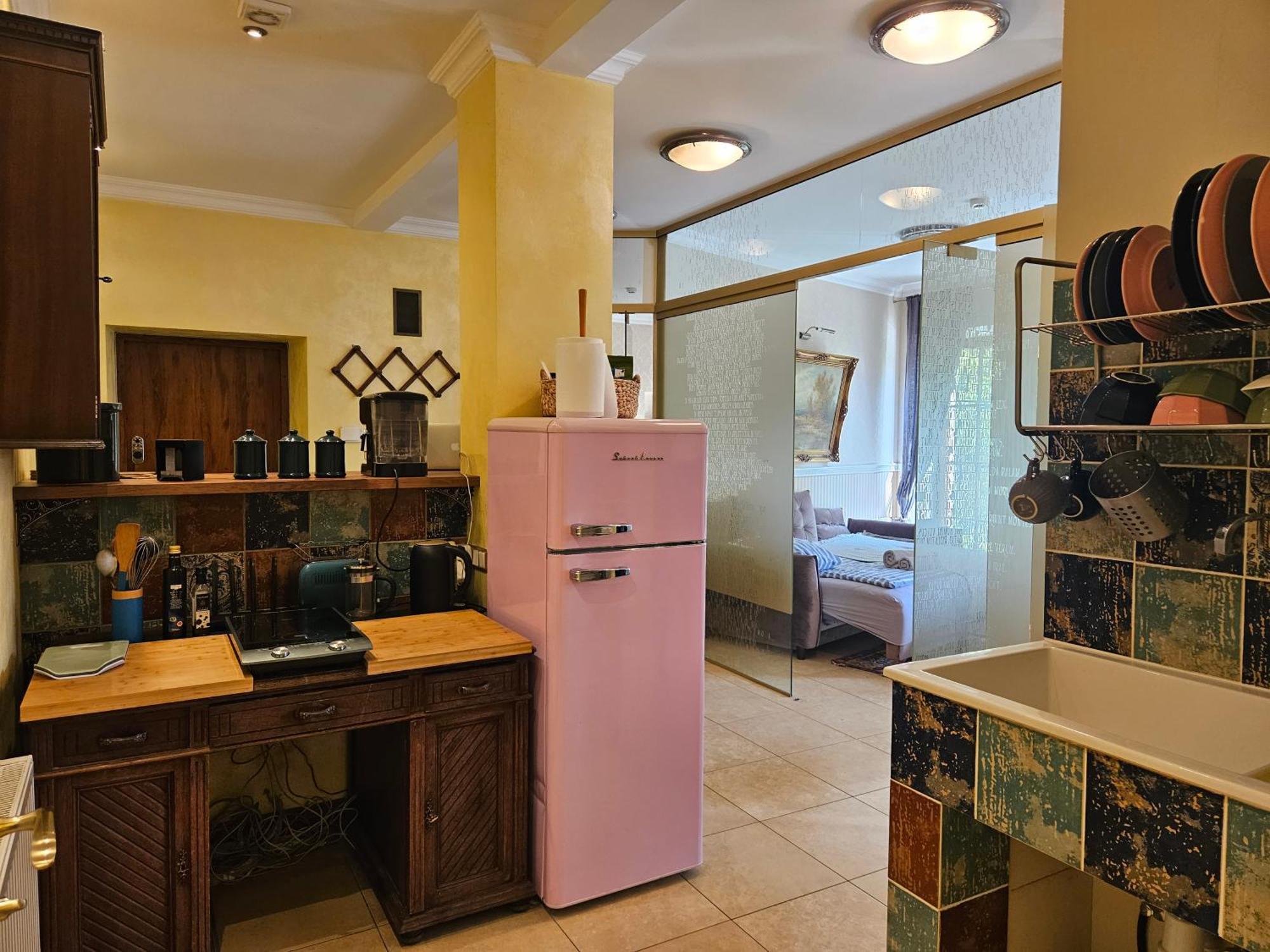 Barrister'S Apartments With Fireplace Siauliai  Exterior photo